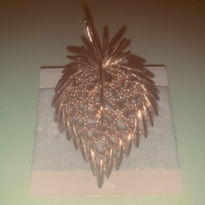 Vintage GT Scrolled engraved Leaf Brooch